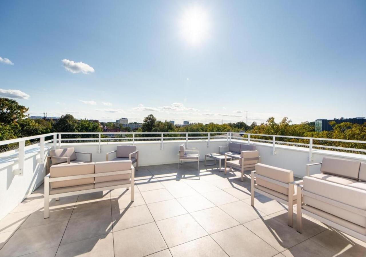 Apartament Whiteblue Kolobrzeg Z Duzym Ogrodkiem - 100 M Od Plazy! Whiteblue Kolberg Apartment Mit Grossem Garten - 100 M Vom Strand Entfernt! Whiteblue Kolobrzeg Apartman S Velkou Zahradou - 100 M Od Plaze! المظهر الخارجي الصورة