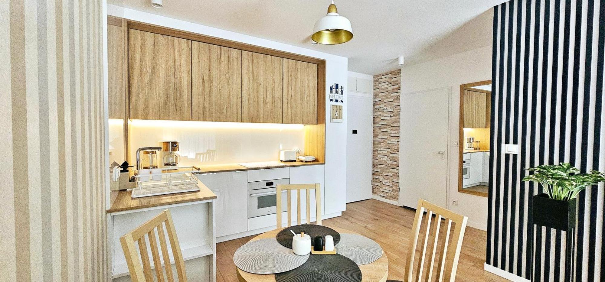 Apartament Whiteblue Kolobrzeg Z Duzym Ogrodkiem - 100 M Od Plazy! Whiteblue Kolberg Apartment Mit Grossem Garten - 100 M Vom Strand Entfernt! Whiteblue Kolobrzeg Apartman S Velkou Zahradou - 100 M Od Plaze! المظهر الخارجي الصورة