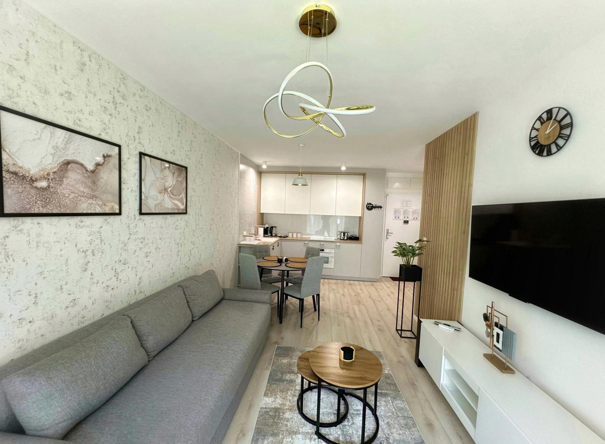 Apartament Whiteblue Kolobrzeg Z Duzym Ogrodkiem - 100 M Od Plazy! Whiteblue Kolberg Apartment Mit Grossem Garten - 100 M Vom Strand Entfernt! Whiteblue Kolobrzeg Apartman S Velkou Zahradou - 100 M Od Plaze! المظهر الخارجي الصورة